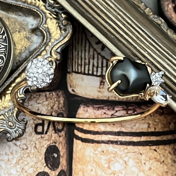 ALEXIS BITTAR • Crystal Starburst Pearl Cuff Bracelet - Picture 6 of 6